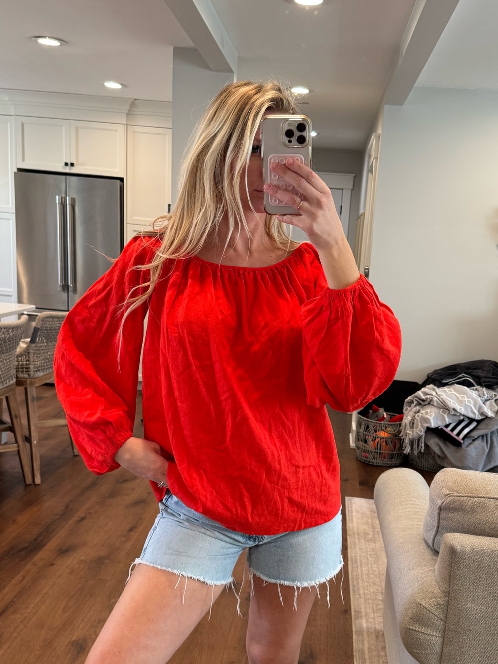 WEWOREWHAT Red Off-Shoulder Blouse small